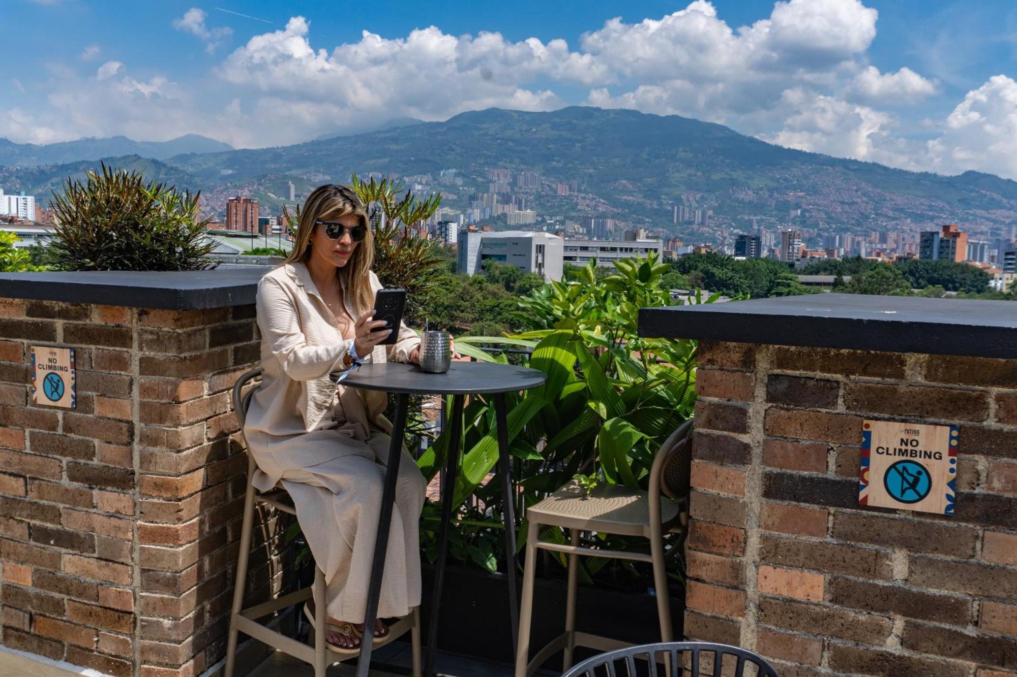 Los Patios Cool Living Medellín Buitenkant foto